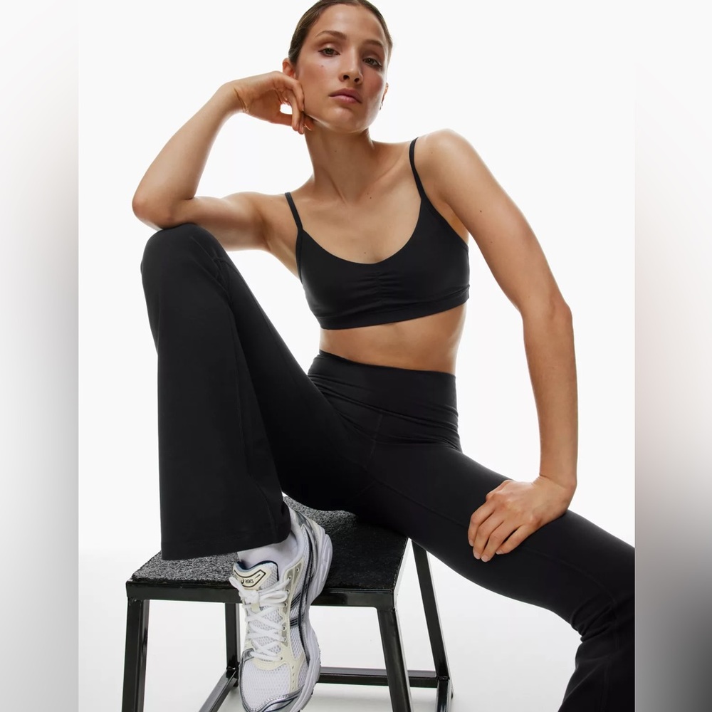 Aritzia TNAction Butter Flare Leggings